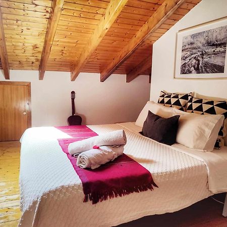 Homestay Attic Private Bedroom อัลเจซูร์ ภายนอก รูปภาพ